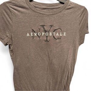 Aeropostale Women's Gray Graphic Tee